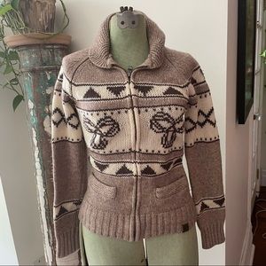 TNA women’s knitted wool sweater